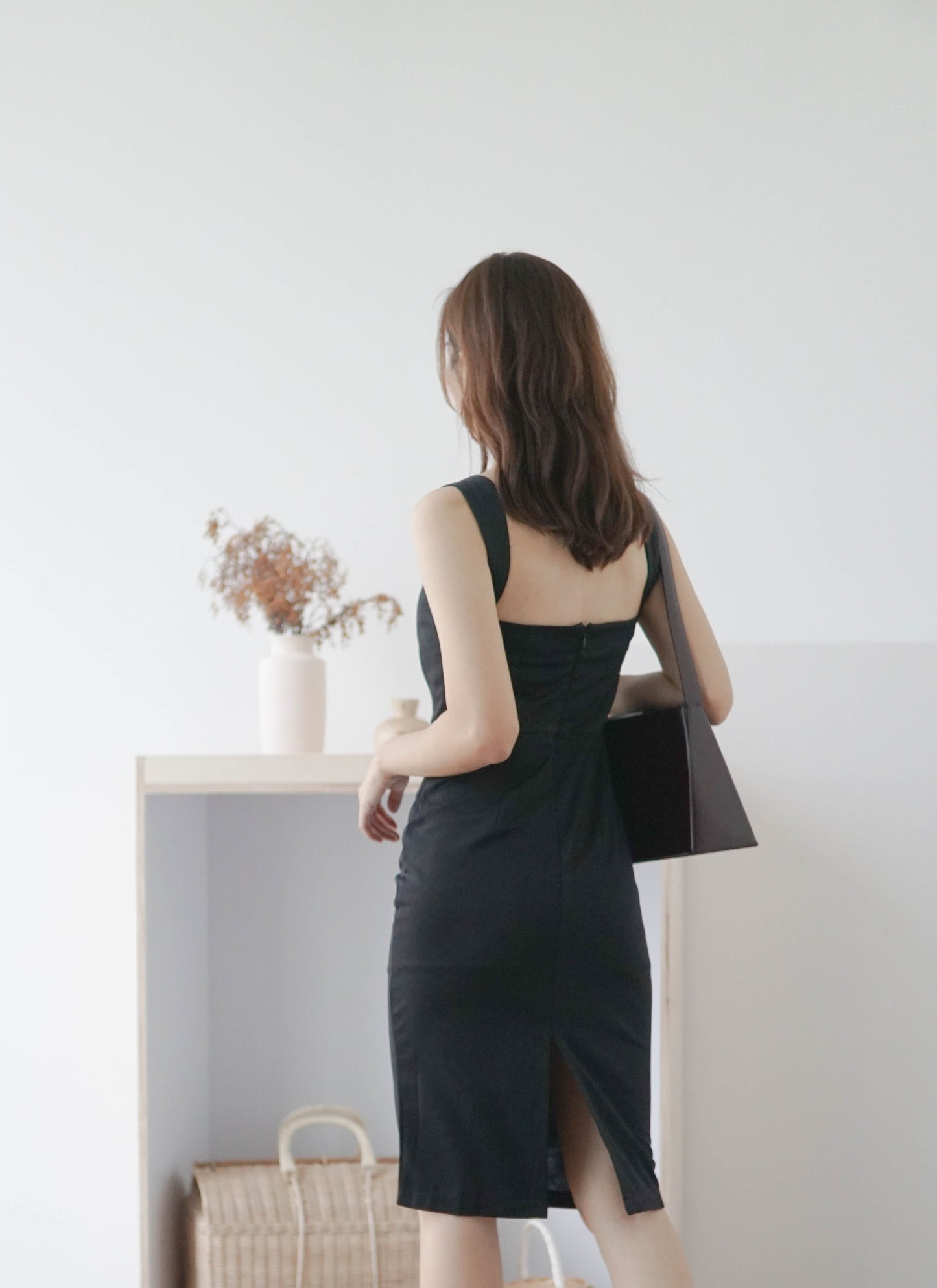 Monroe short dress in classic black