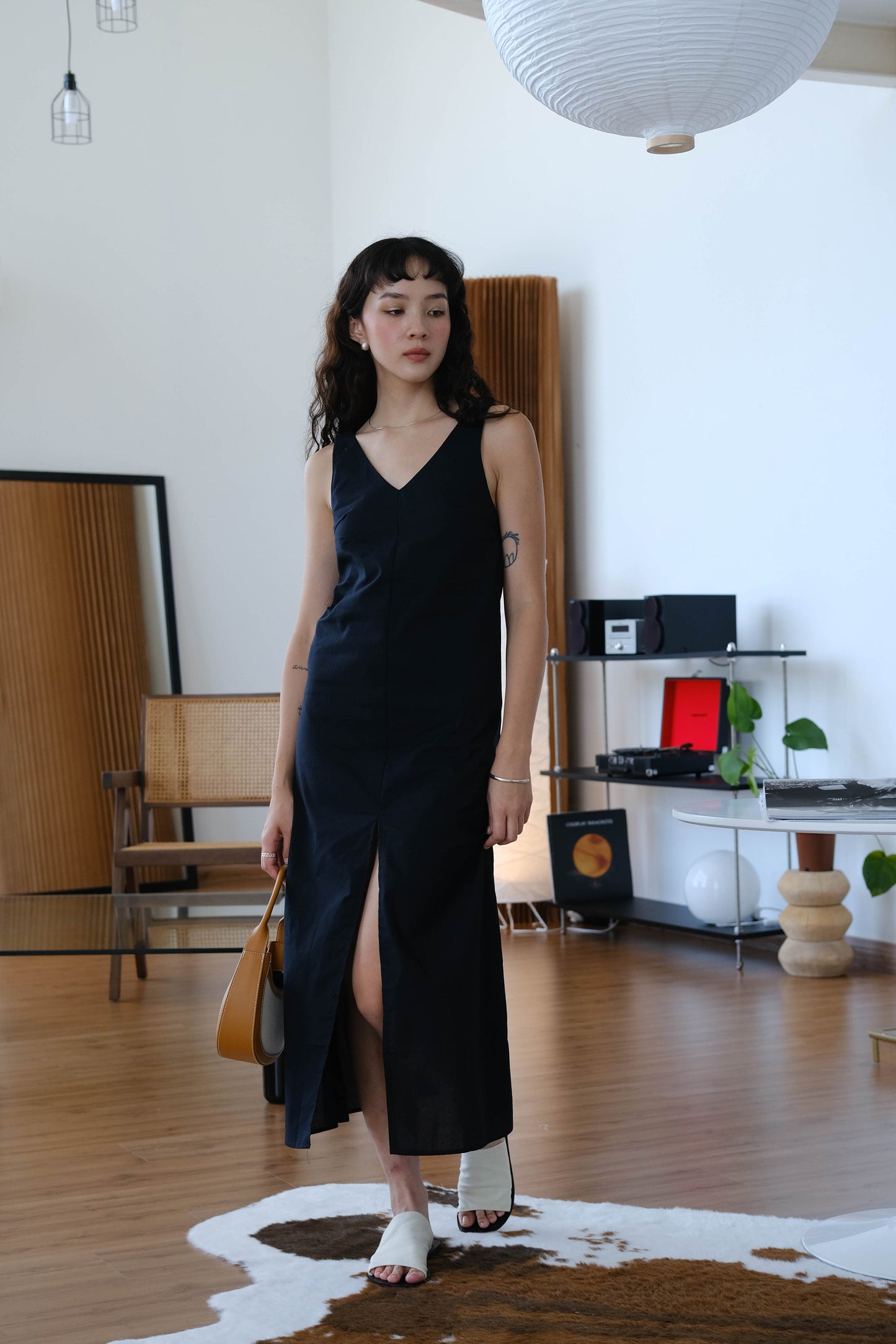 V-neck Open Back Sleeveless Dress in Classic Black