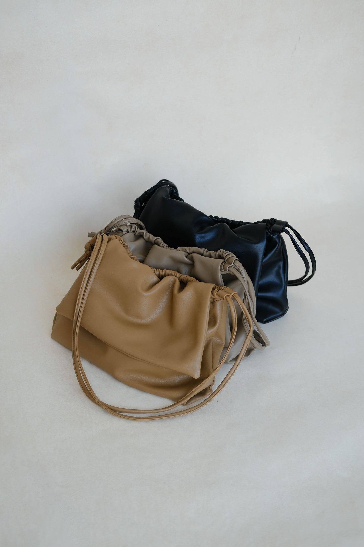 Drawstring Pleated Large Capacity Shoulder Bag in Brown Color