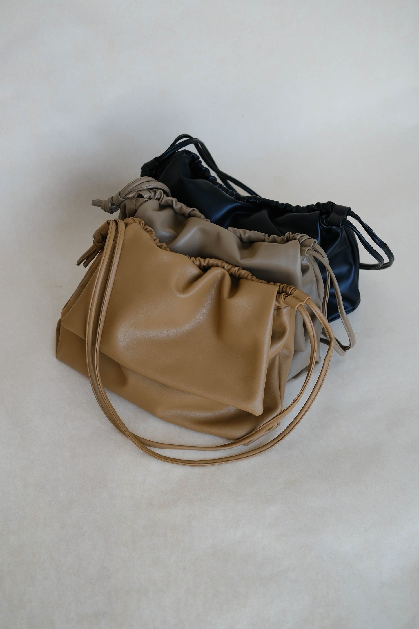 Drawstring Pleated Large Capacity Shoulder Bag in Brown Color