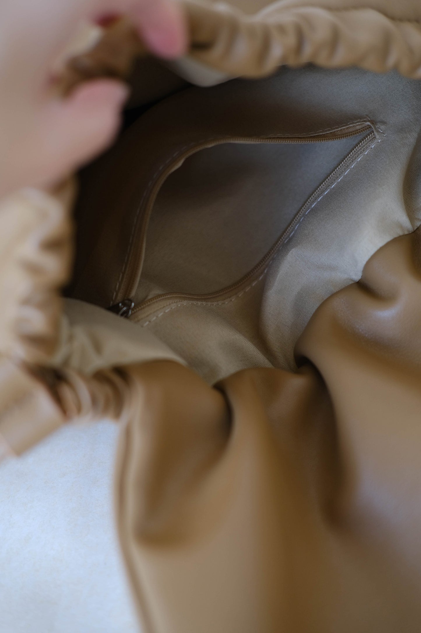 Drawstring Pleated Large Capacity Shoulder Bag in Brown Color