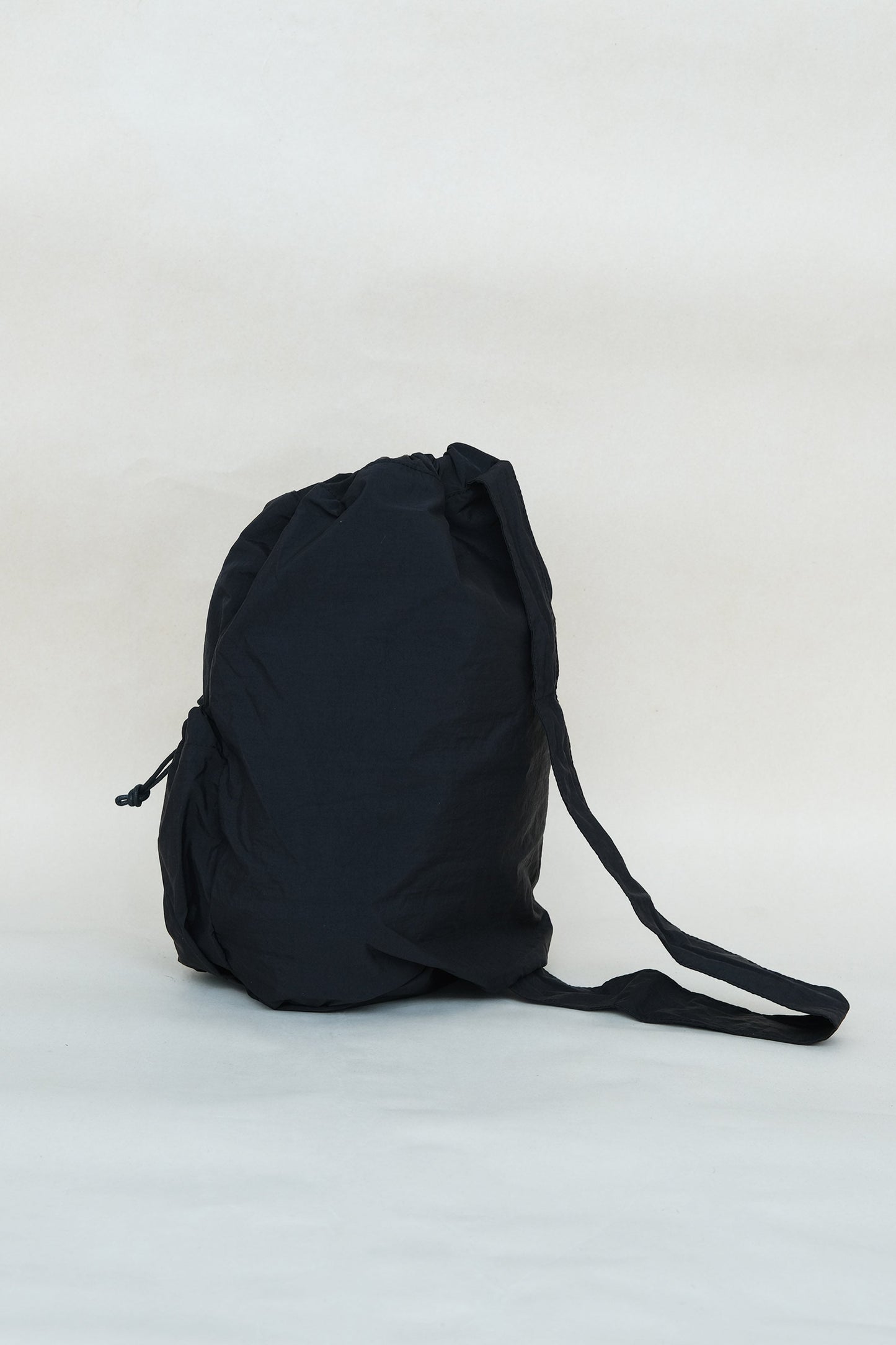 Unisex Nylon High-capacity Cross-body Bag in Black