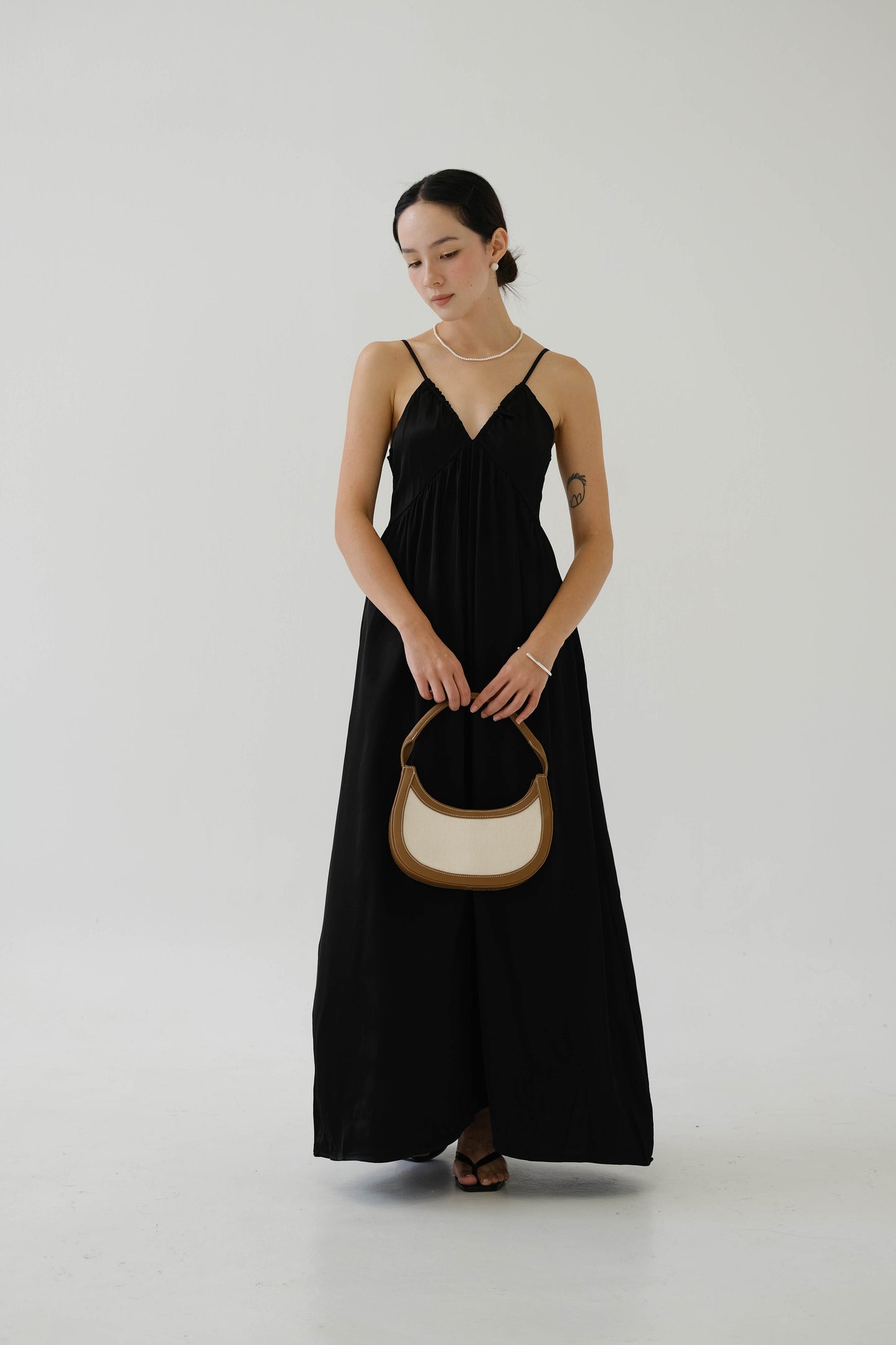 V-neck Sleeves Tank Top Dress in Classic Black