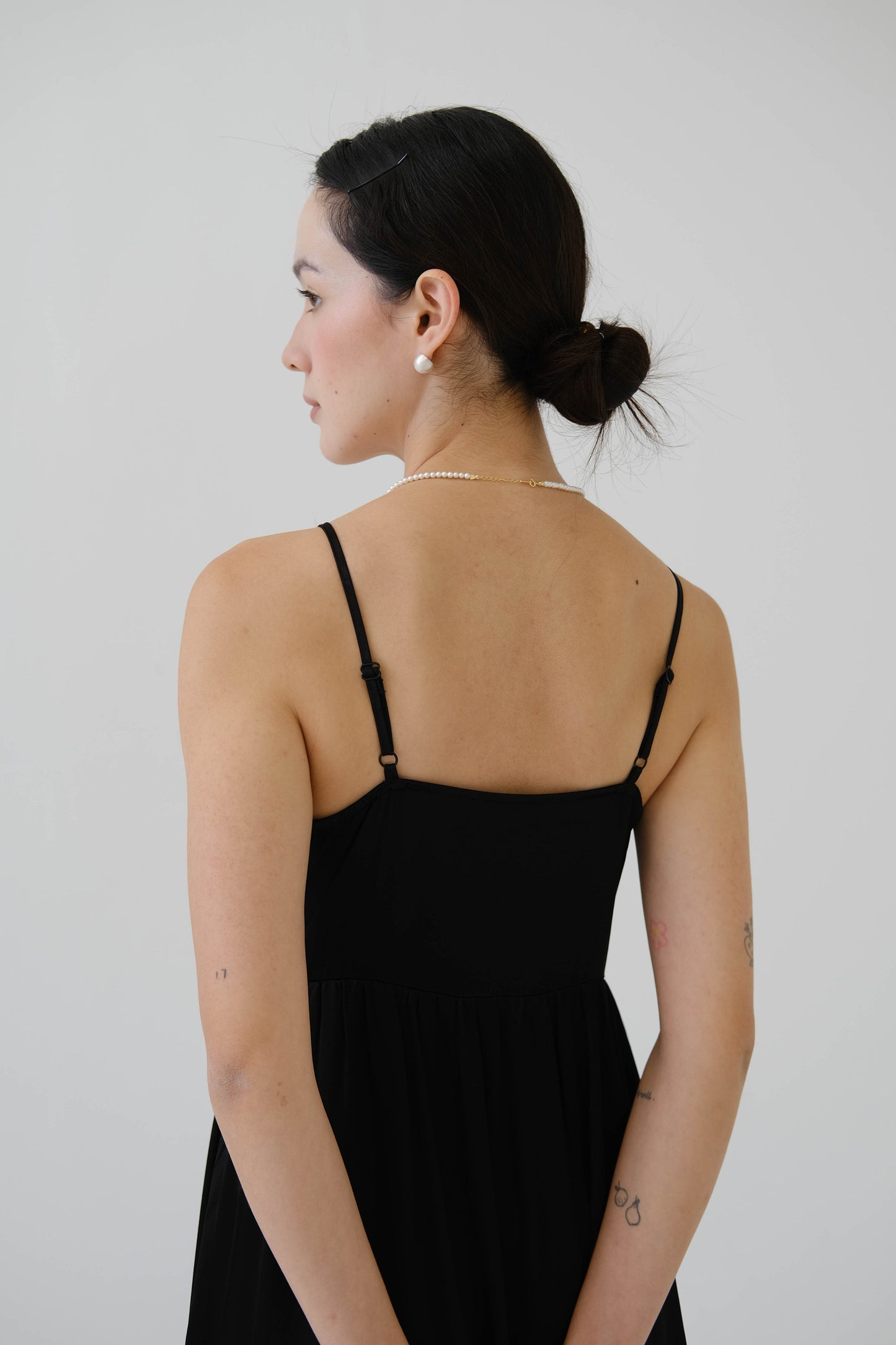 V-neck Sleeves Tank Top Dress in Classic Black