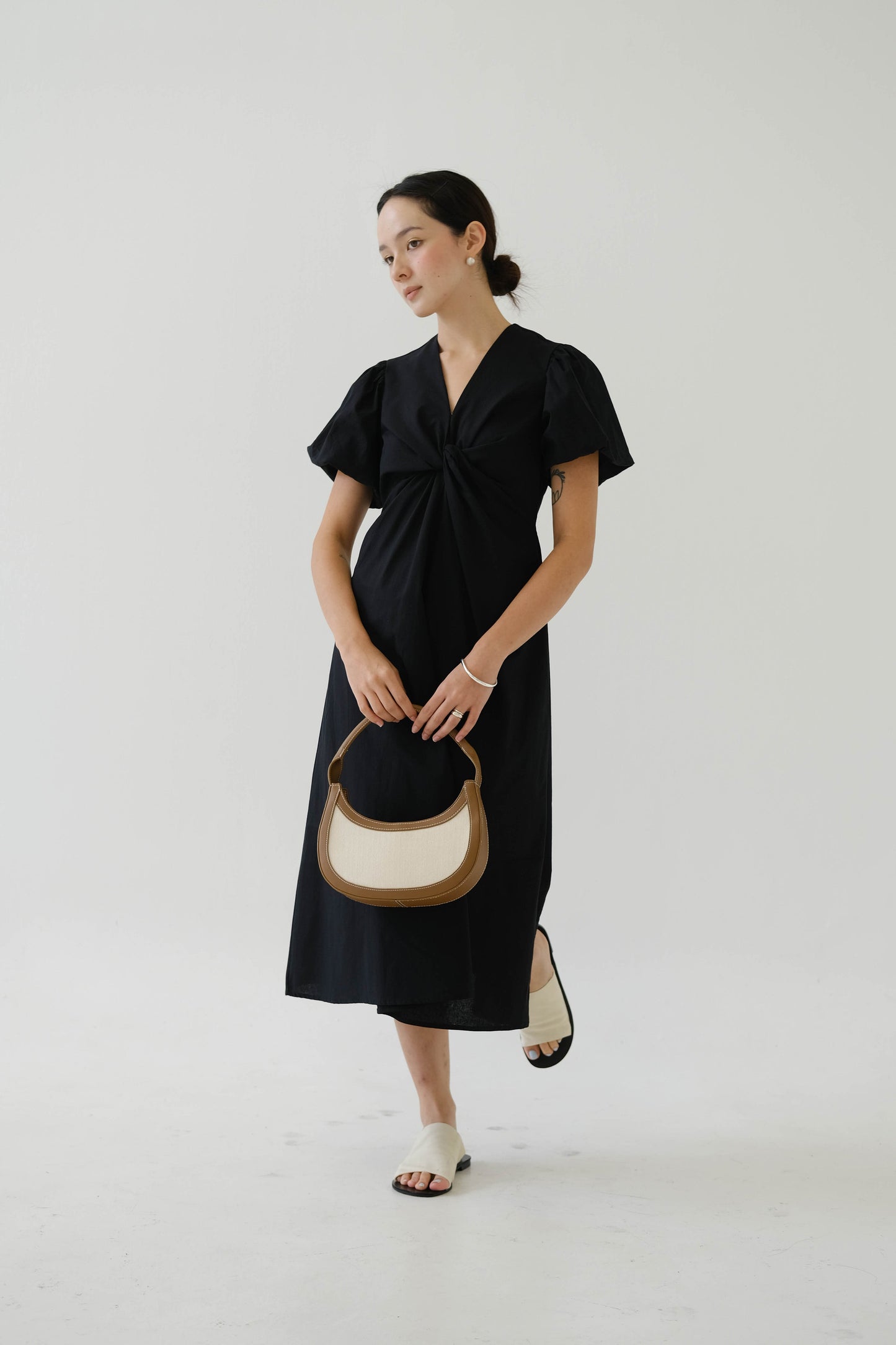 V-neck Puff Sleeve Dress In Classic Black