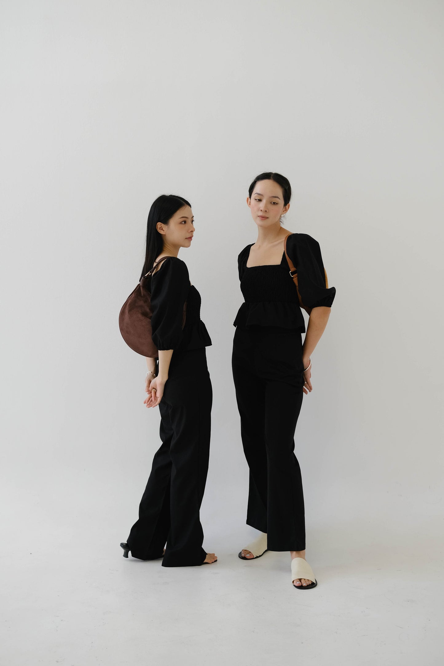 Square Neck Puff Sleeve Top In Classic Black