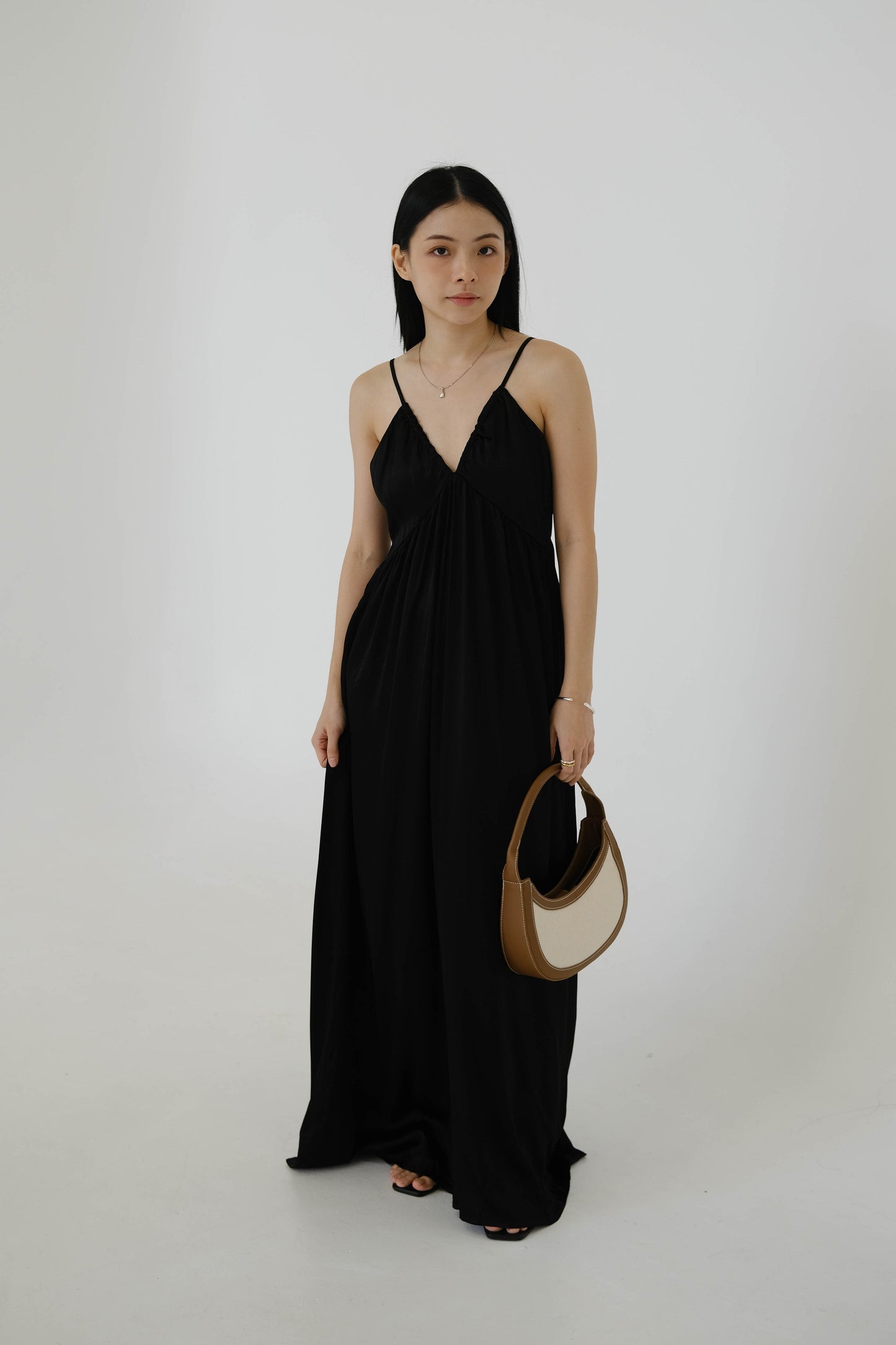 V-neck Sleeves Tank Top Dress in Classic Black