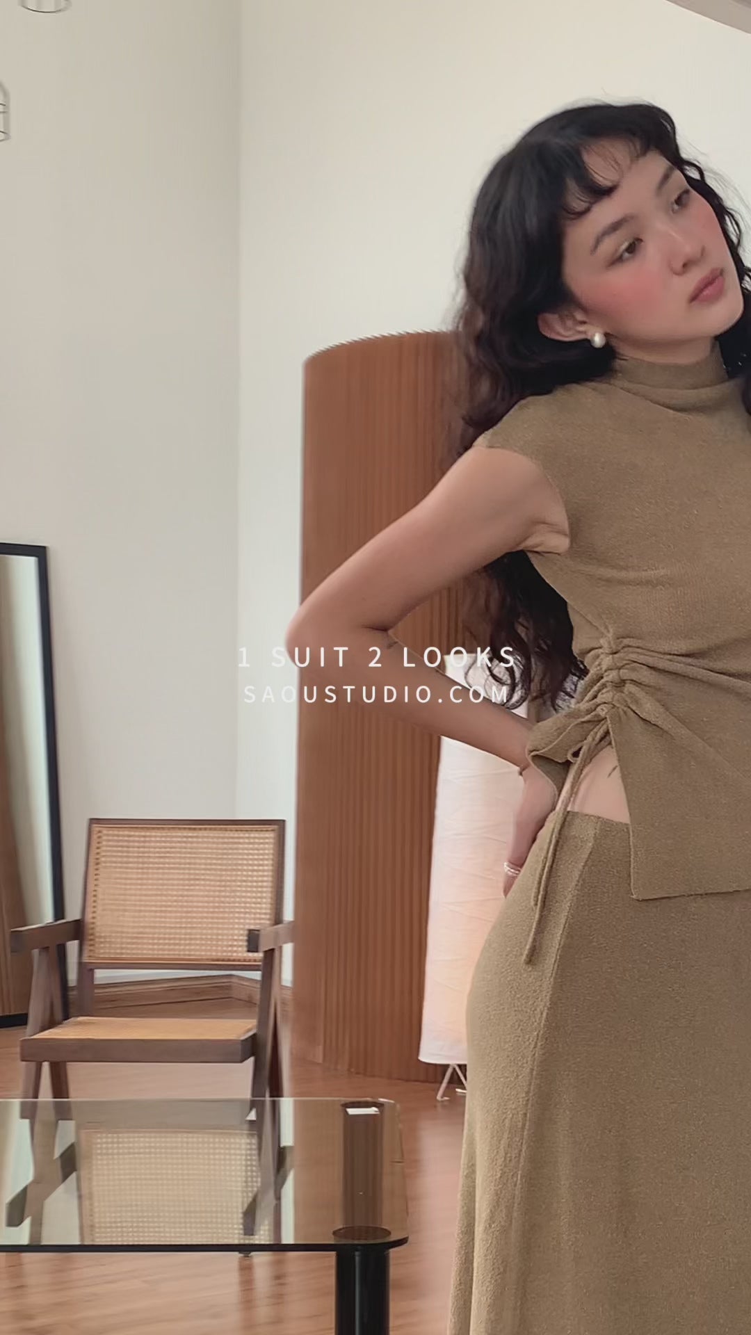 Woolen Short T-shirt in Brown