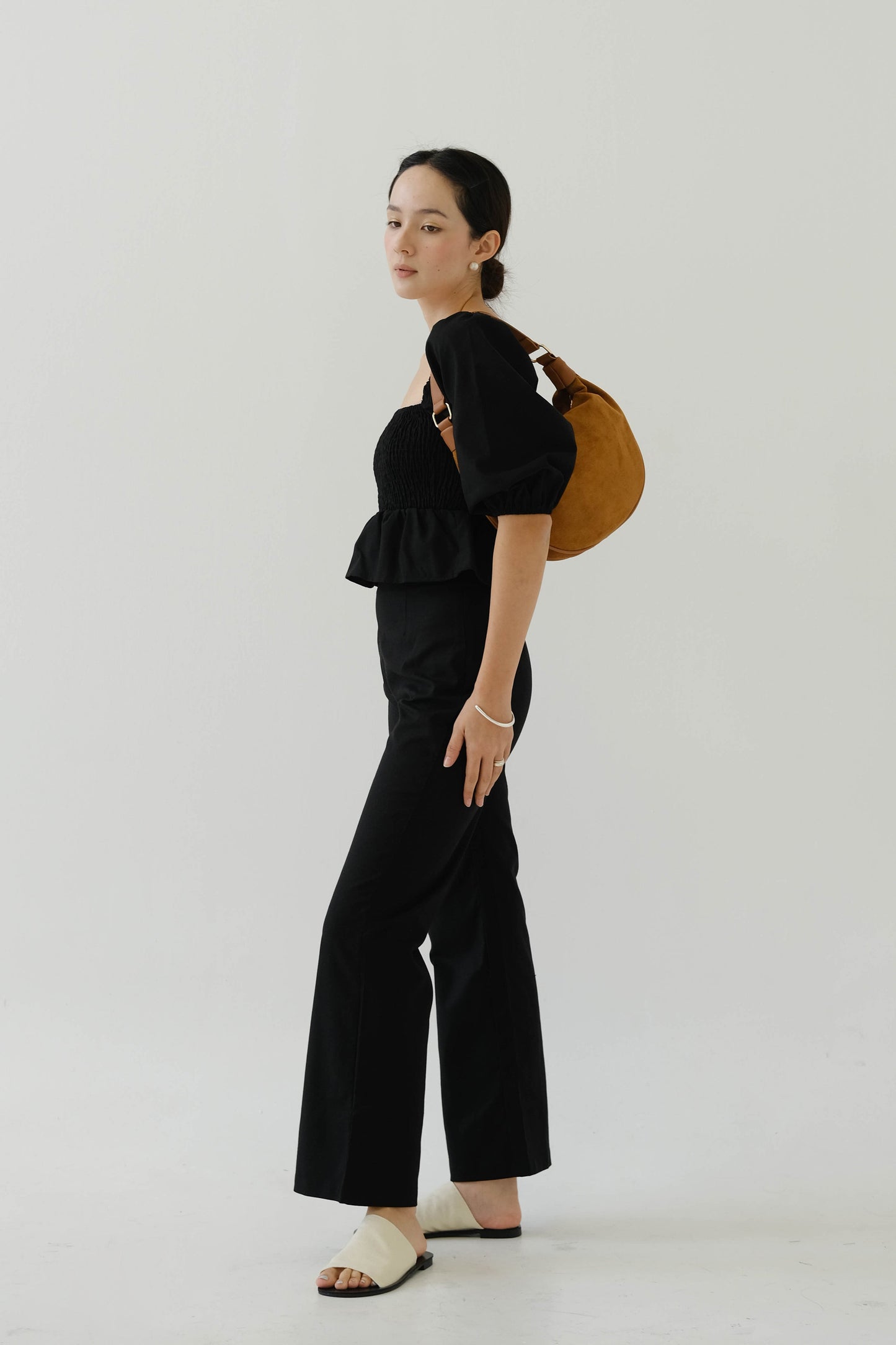 Square Neck Puff Sleeve Top In Classic Black